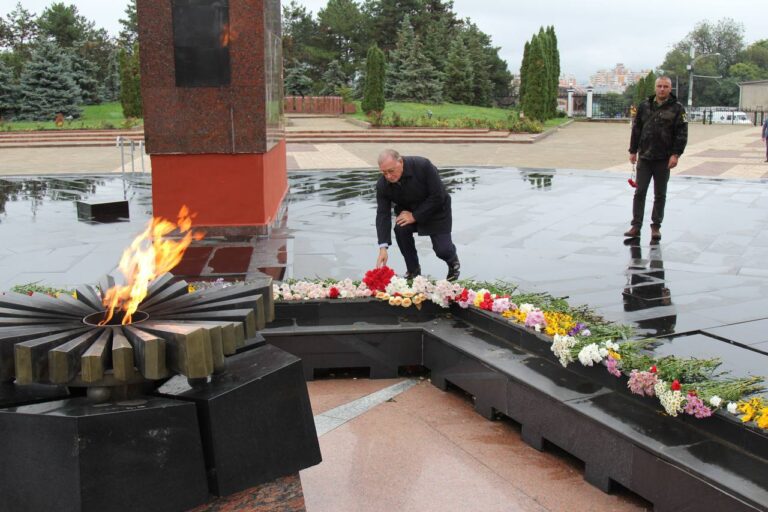 Proaspătul ambasador al Rusiei la Chișinău, Oleg Ozerov, și-a început mandatul cu un omagiu adus soldaților sovietici