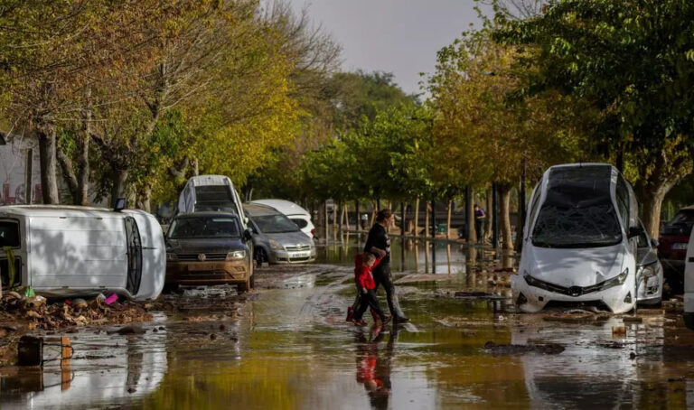 Vești triste din Spania. Ministerul de Externe de la București anunță că 22 de români sunt dați dispăruți în urma inundațiilor dezastruoase din Valencia