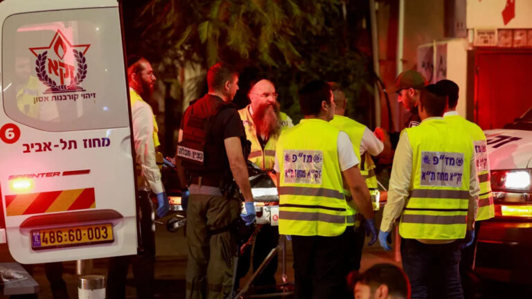 Șapte oameni au murit în urma unui presupus atac terorist pe străzile din Tel Aviv. Chișinăul a condamnat violențele