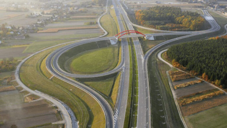 Primul șantier finanțat din PNRR pe Autostrada Unirii A8 începe pe 1 februarie 2025