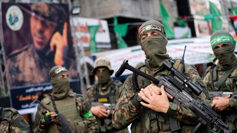 Hamas anunță eliberarea a trei ostatici israelieni în schimbul prizonierilor palestinieni