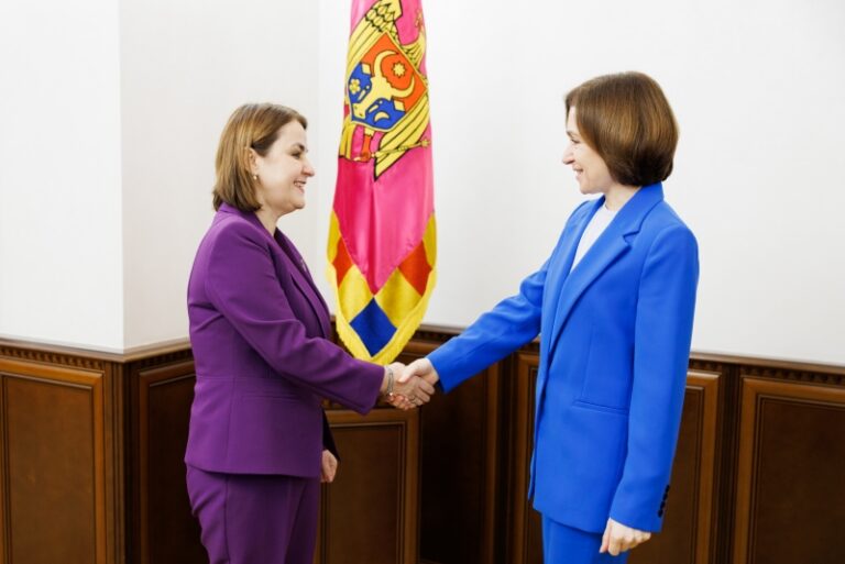 „Ordinul de Onoare” pentru Luminița Odobescu: Apreciere pentru susținerea Republicii Moldova pe agenda Uniunii Europene