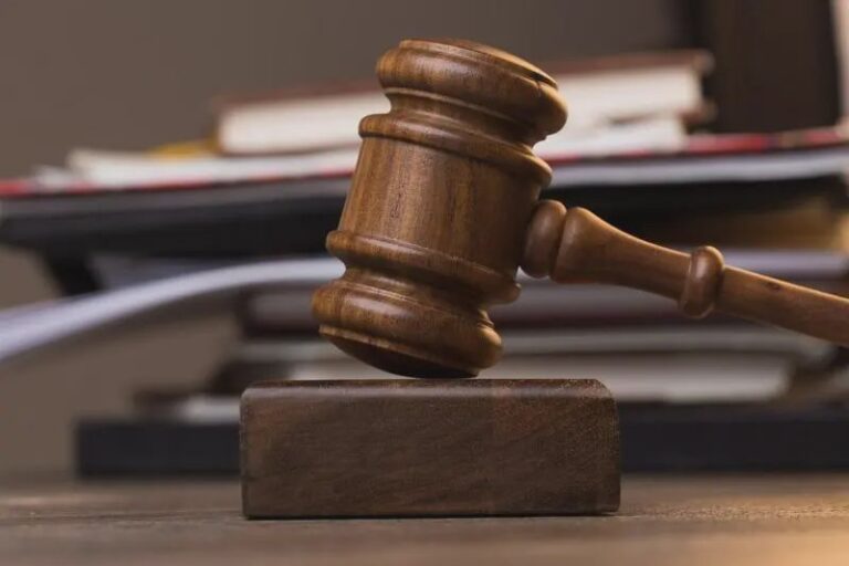Fost procuror anticorupție, trimis în judecată pentru îmbogățire ilicită