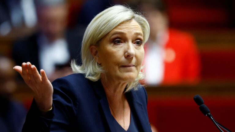 Marine Le Pen, condamnată în Franța pentru deturnare de fonduri publice europene. Riscă să-și piardă dreptul de a candida la alegerile prezidențiale