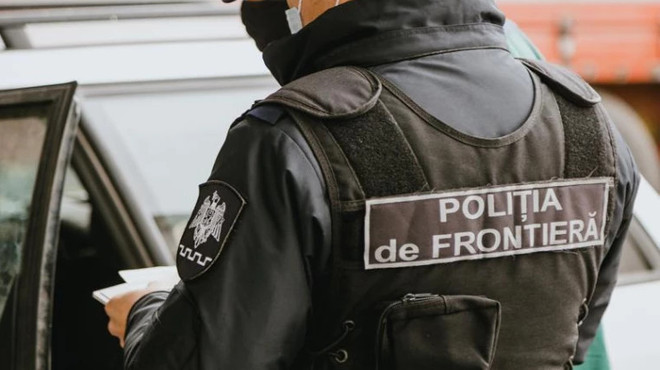 Mită la frontieră! O ucraineancă, prinsă în timp ce încerca să mituiască un angajat al IGPF
