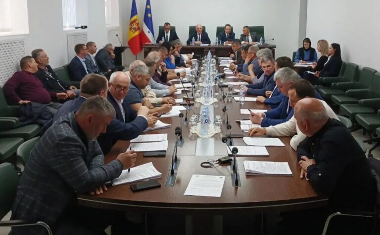 Deputații din Găgăuzia, revoltați de promisiunile neîndeplinite ale lui Șor: Solicită demisia Comitetului Executiv