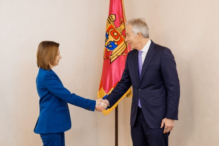 Maia Sandu, discuție cu Tony Blair: Atragerea investițiilor și aderarea Moldovei la UE, pe agendă