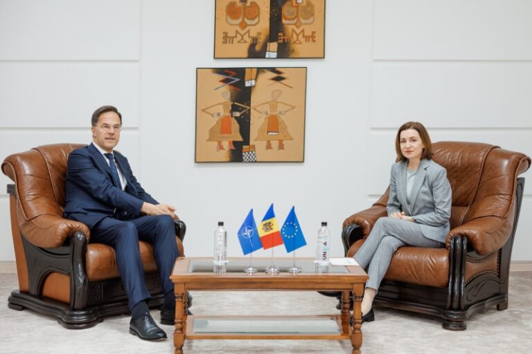 Maia Sandu, întrevedere cu Mark Rutte: Securitatea regională și sprijinul NATO pentru Moldova, pe agenda discuțiilor