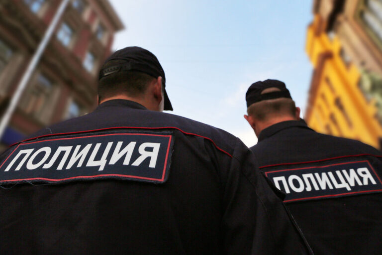 Moldovean, reținut în Rusia pentru terorism: Ce au găsit polițiștii în telefonul său