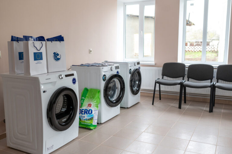 Spălătorie socială inaugurată la Cocieri cu sprijinul UE: Peste 100 de persoane vor beneficia gratuit de servicii de igienă