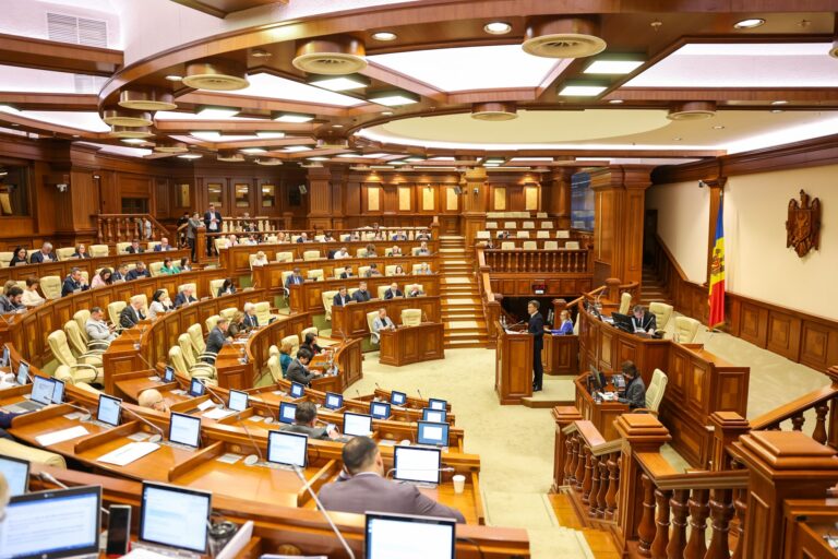 Bugetul +Plus, votat în prima lectură fără niciun vot împotrivă