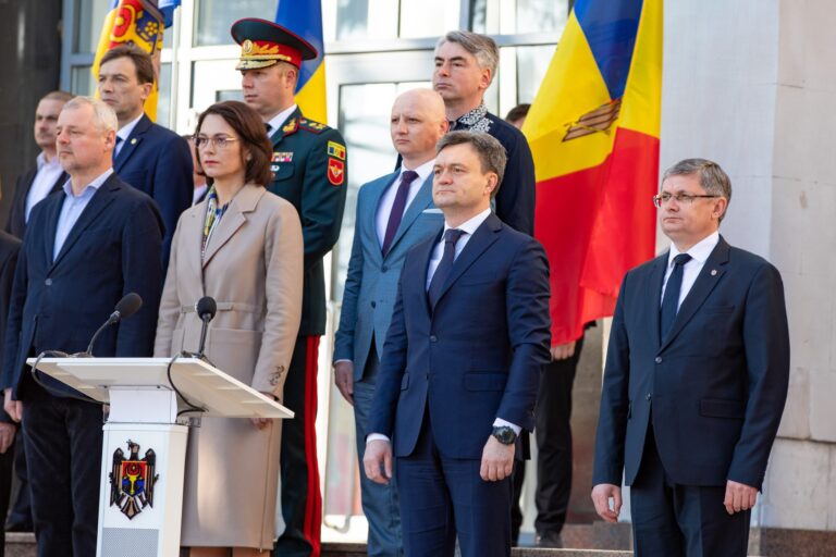 Dorin Recean, de Ziua Drapelului: Oriunde am fi, purtăm aceleași culori, aceeași demnitate, aceeași speranță