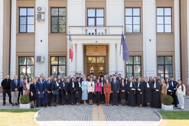 Mesajul Maiei Sandu pentru viitorii judecători și procurori: „Oamenii așteaptă o justiție adevărată”