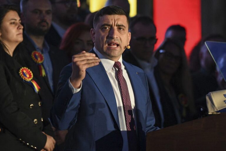 Simion, în continuare interzis în Republica Moldova: Cererea sa de anulare a interdicției, amânată