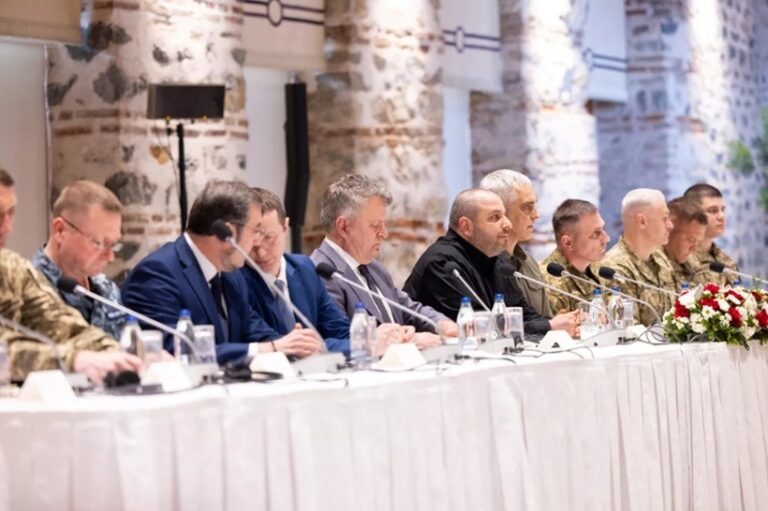 Negocierile Rusia–Ucraina de la Istanbul s-au încheiat. Kievul: Cerințele Moscovei, „rupte de realitate”