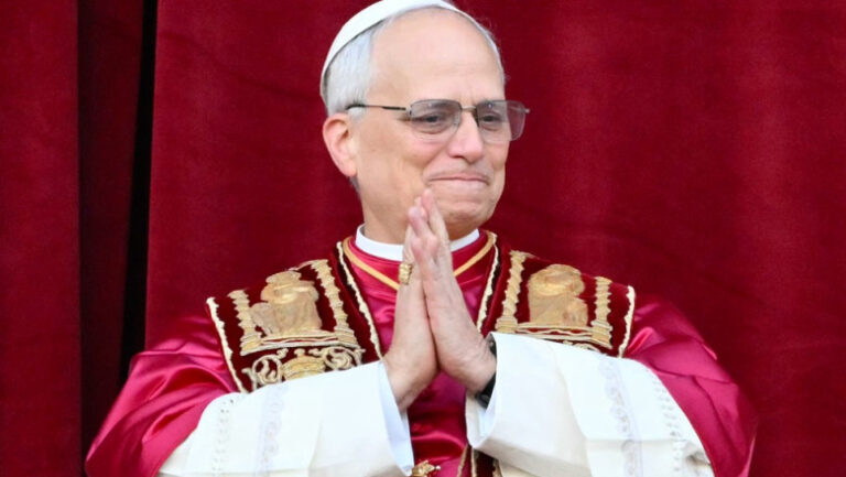 Papa Leon al XIV-lea menține in funcții actuala conducere a Curiei Romane
