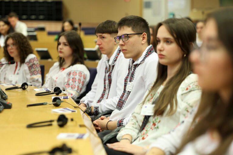 27 de școli din nouă raioane vor beneficia de suport pentru educația incluzivă