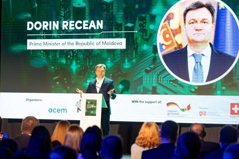 Recean la Forumul electronic din Moldova: Inovația începe cu oameni pregătiți și parteneriate solide