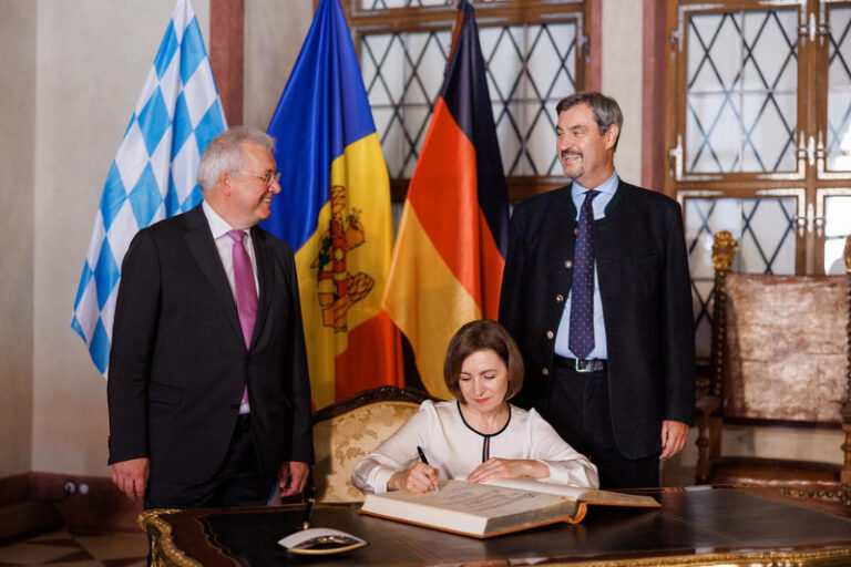 Maia Sandu, mesaj la 35 de ani de la adoptarea Declarației de Suveranitate: „Destinul Moldovei aparține moldovenilor”