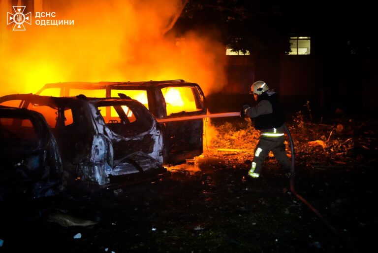 Atacuri masive cu drone rusești asupra Kievului și Odessei: o maternitate, printre țintele lovite