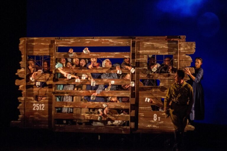 Istoria care nu se uită: „Dosarele Siberiei”, turneu teatral din Moldova în România