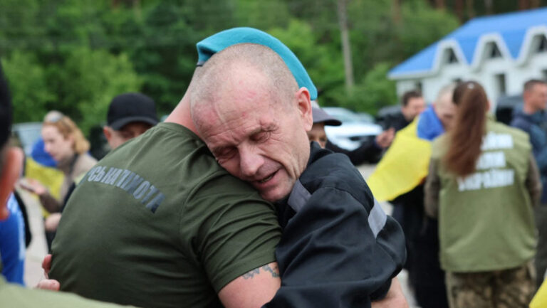 Ucraina și Rusia au făcut un nou schimb de prizonieri. Zelenski: „Mulți dintre ei au petrecut peste doi ani în captivitate”