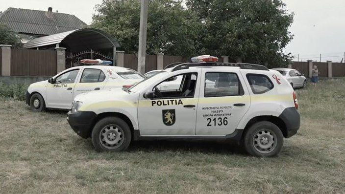 VIDEO/ Cei doi soți morți la Fălești erau profesori cu o reputație impecabilă: Ce spun vecinii