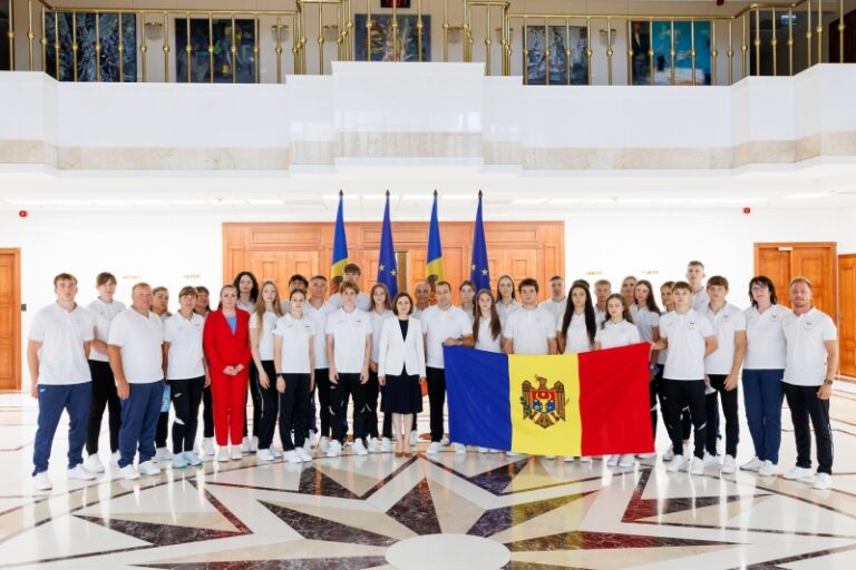 23 de tineri sportivi vor reprezenta Moldova la FOTE 2025. Maia Sandu: „Sunteți dovada vie că totul e posibil”