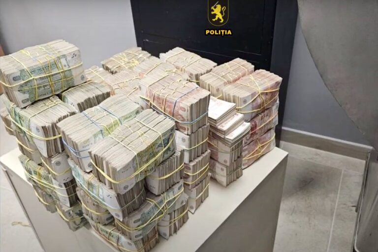 Corupție în rândul polițiștilor din Edineț: Șeful Serviciului de Patrulare și patru subalterni, vizați într-o amplă anchetă CNA