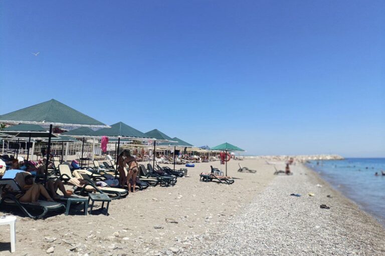 Alertă pe plajele din Turcia din cauza unei bacterii ce provoacă boli