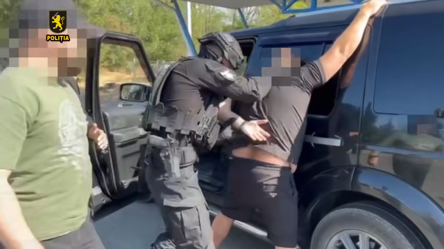 Patru membri ai grupărilor „Kitaeț” și „Makena”, reținuți pentru șantaj și estorcare de bani