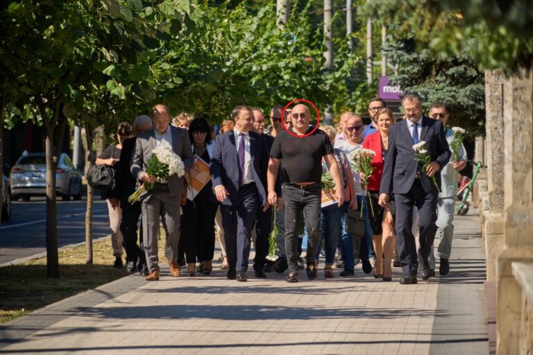 Frăția Moscovei // Minori, exploatați de partidele pro-ruse în scopuri politice. Schema pusă la cale de oamenii lui Tarlev și Furtună