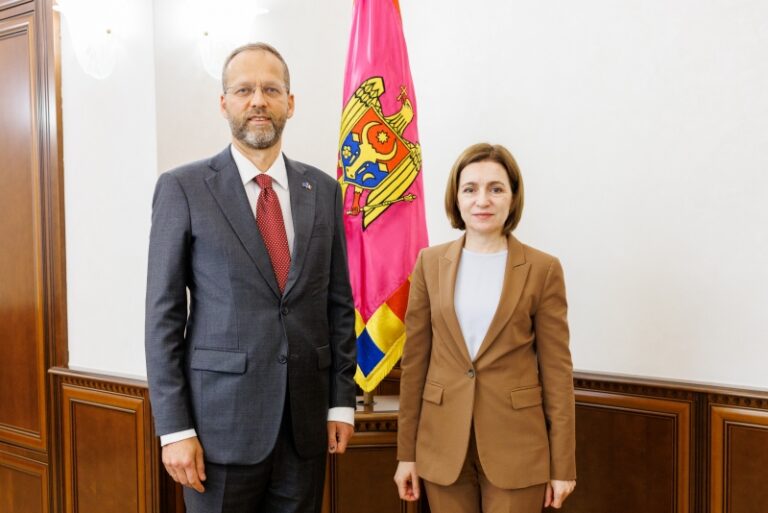 Maia Sandu, întrevedere de rămas bun cu ambasadorul UE, Jānis Mažeiks