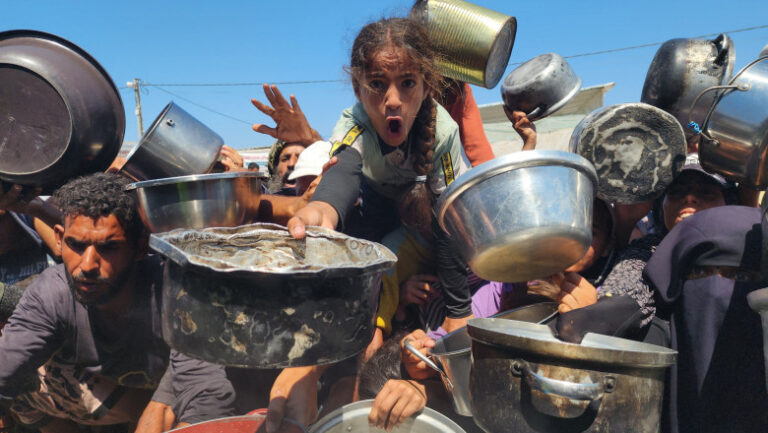ONU declară oficial stare de foamete în orașul Gaza: Un sfert din populație nu are ce mânca
