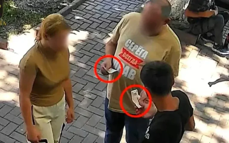 VIDEO/Anchetă la Orhei, după protestul Dodon-Vlah: Unul dintre vicepreședinții raionului Orhei, documentat de polițiști