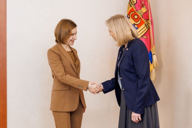 Vizită oficială la Chișinău: Președinta Maia Sandu, întrevedere cu șefa diplomației europene a Austriei