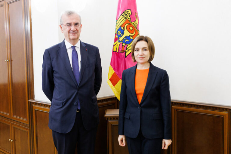 Maia Sandu s-a întâlnit la Chișinău cu guvernatorul Băncii Franței și liderul partidului Renaissance