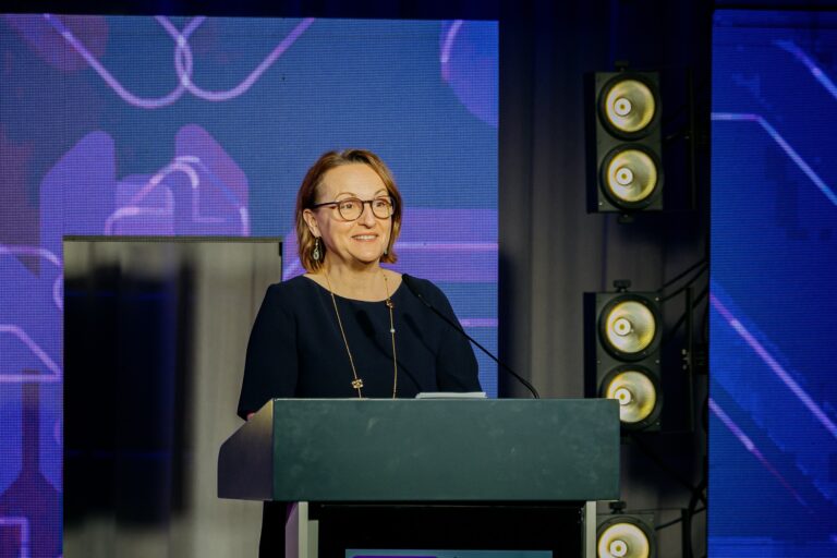 Ambasadorul UE la Chișinău: „Investind în R. Moldova, investiți într-un viitor stat membru al Uniunii Europene”