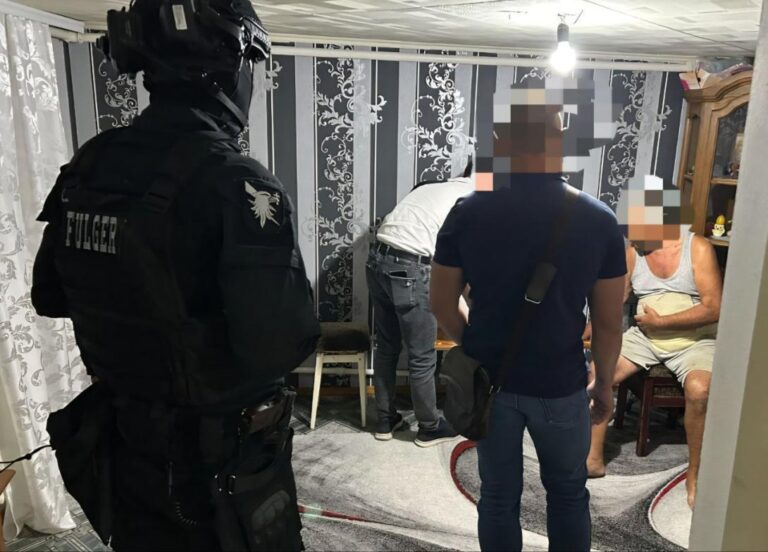 (VIDEO) Percheziții în mai multe localități din R. Moldova într-un dosar privind coruperea alegătorilor de către gruparea Șor