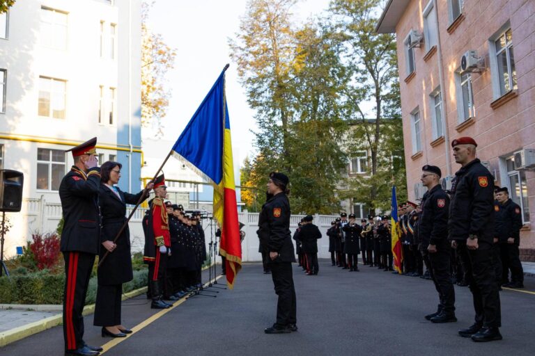 (FOTO) Un nou contingent de carabinieri din Republica Moldova, detașat în Kosovo