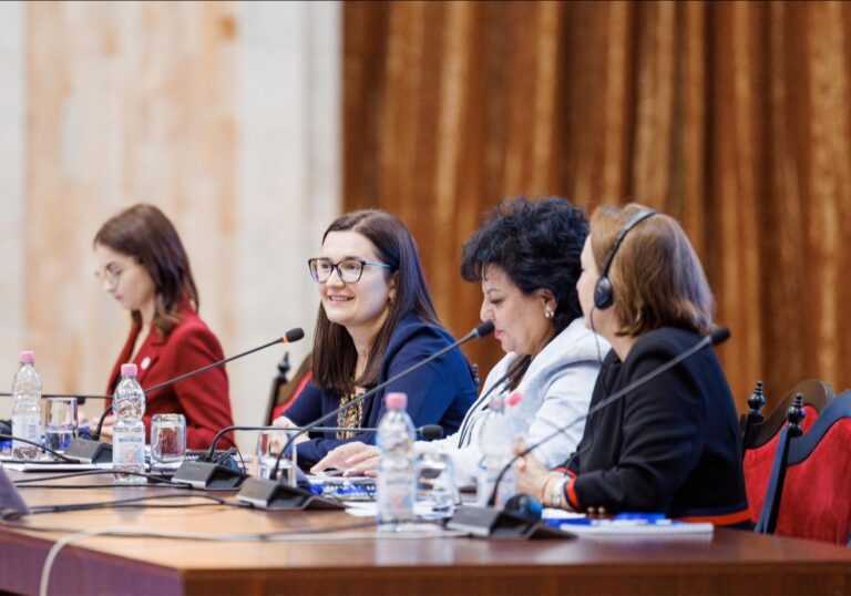 FOTO/Primarii din peste 100 de localități, în dialog cu autoritățile centrale: Integrarea europeană începe în fiecare comunitate”