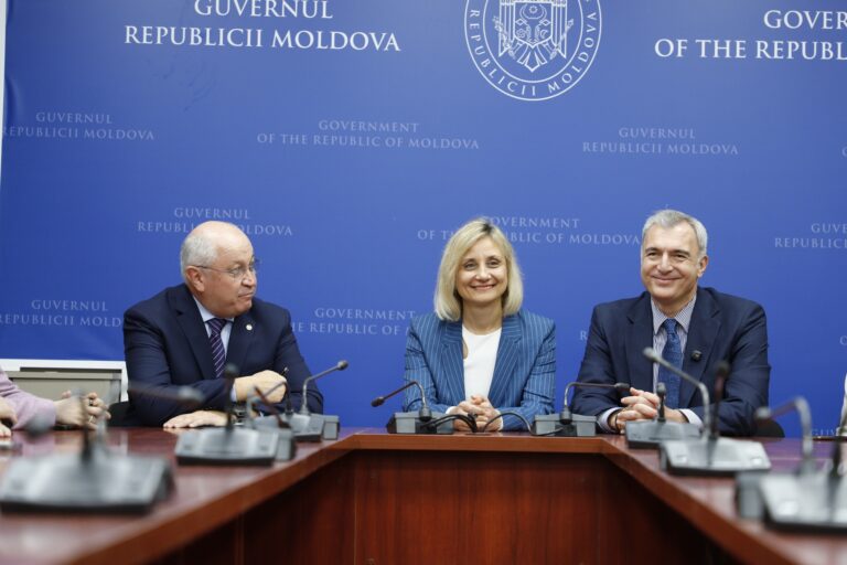 (FOTO) Noul ministru al Dezvoltării Economice și Digitalizării: „Să construim împreună o economie competitivă, sustenabilă și orientată spre viitor”