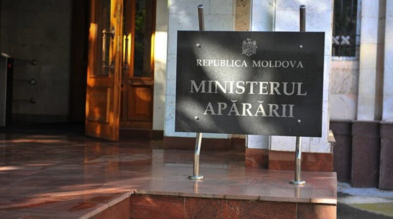 (FOTO) Atenție! Un document fals, atribuit Ministerului Apărării, circulă online