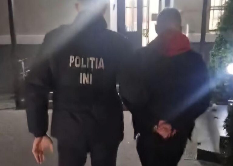 (VIDEO) Captură de droguri de circa 1 milion de lei la Bălți: Doi tineri, cercetați penal