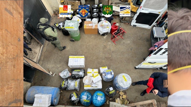 (VIDEO) Operațiunea „Ice Age”: Droguri de 42 milioane lei, descoperite în laboratoare clandestine