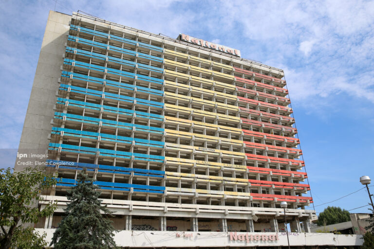 Poliția R. Moldova: Clădirea abandonată a fostului Hotel Național, pericol real pentru viața și securitatea cetățenilor