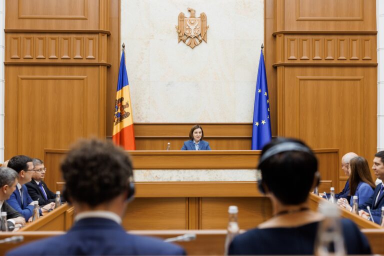 (FOTO) Președinta R. Moldova, la ședința Comisiei Naționale pentru Integrare Europeană: „Trebuie să ne concentrăm și să muncim și mai bine”