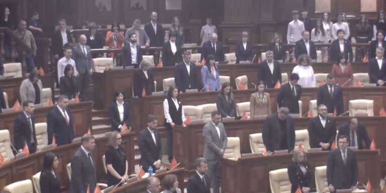 Moment de reculegere în Parlamentul de la Chișinău în memoria lui Ilie Ilașcu