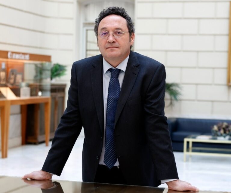 Procurorul general al Spaniei, suspendat doi ani pentru divulgarea de informaţii confidenţiale într-un caz fiscal