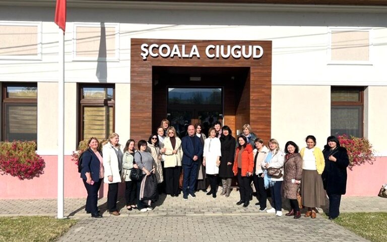 Directorii mai multor școli din R. Moldova, vizită de studiu în România